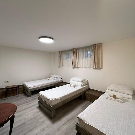 Kubu Ground Floor Rooms Клайпеда Екстериор снимка