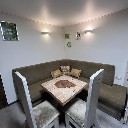 Kubu Ground Floor Rooms Клайпеда Екстериор снимка