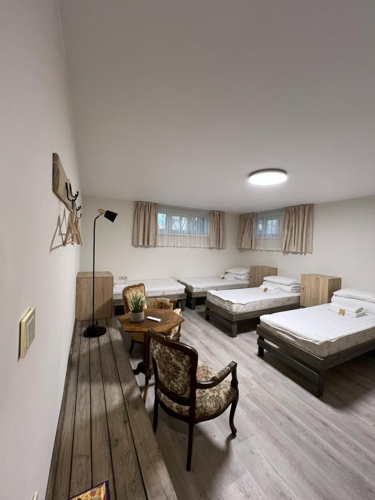 Kubu Ground Floor Rooms Клайпеда Екстериор снимка